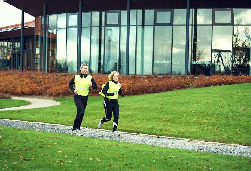 Trinity Hotel Og Konference