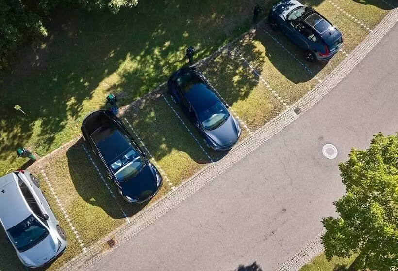 Trinity Hotel Og Konference