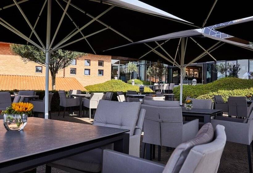 Trinity Hotel Og Konference