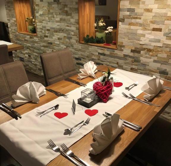 酒店 Württembergischer Hof