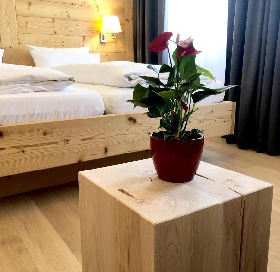 酒店 Württembergischer Hof