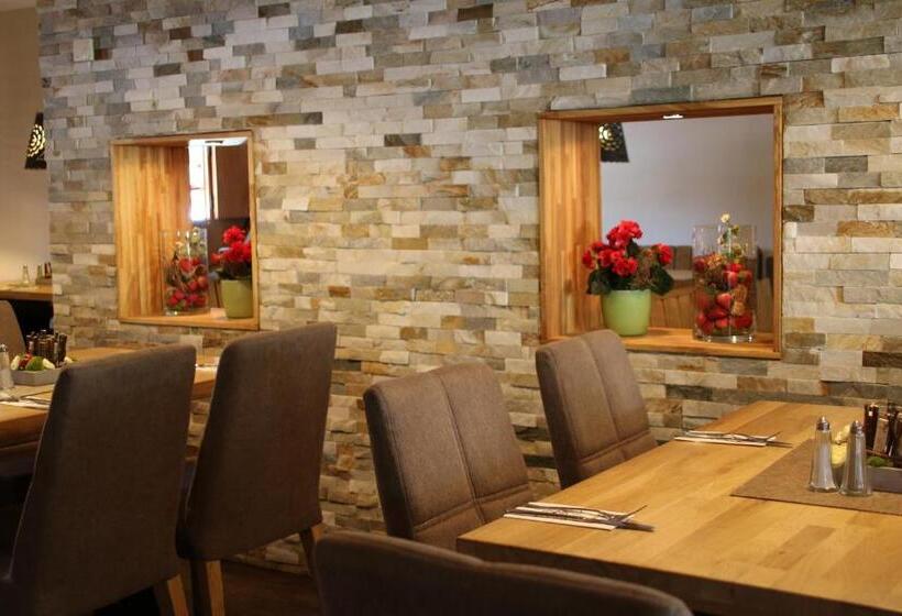 酒店 Württembergischer Hof