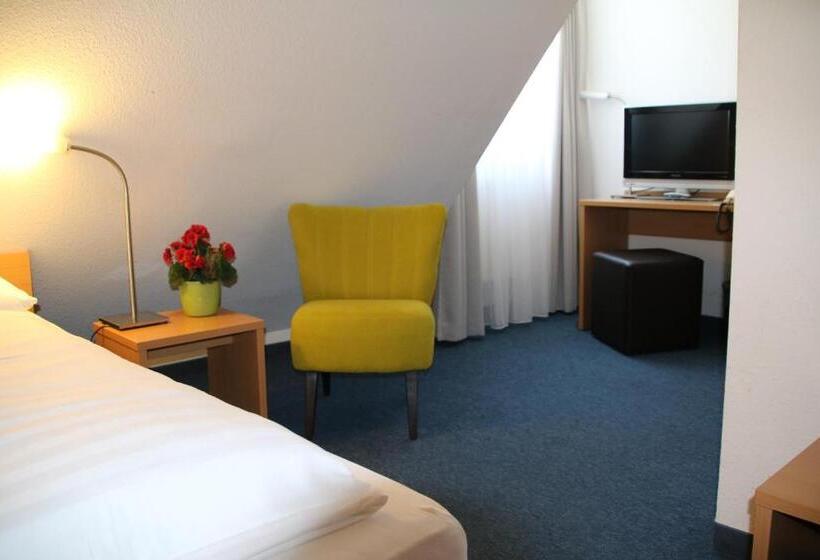 酒店 Württembergischer Hof