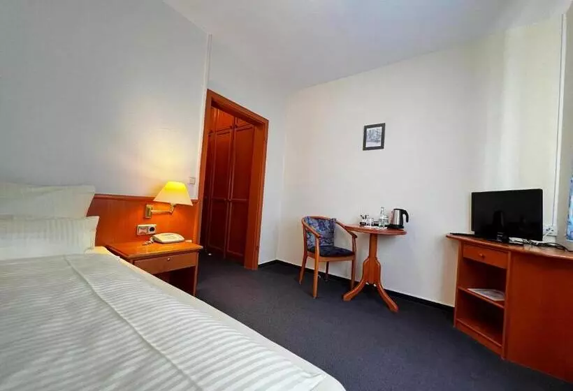 호텔 Zur Stadt Cassel