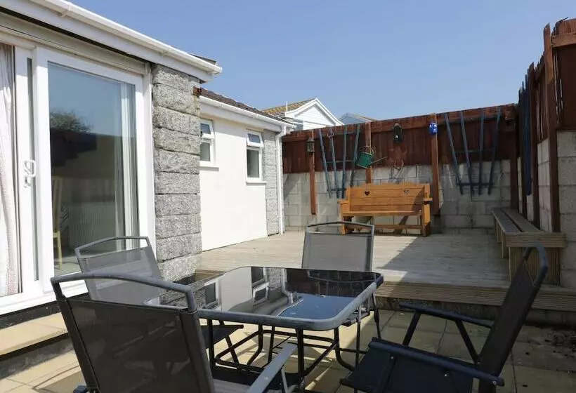 22 Trembel Road