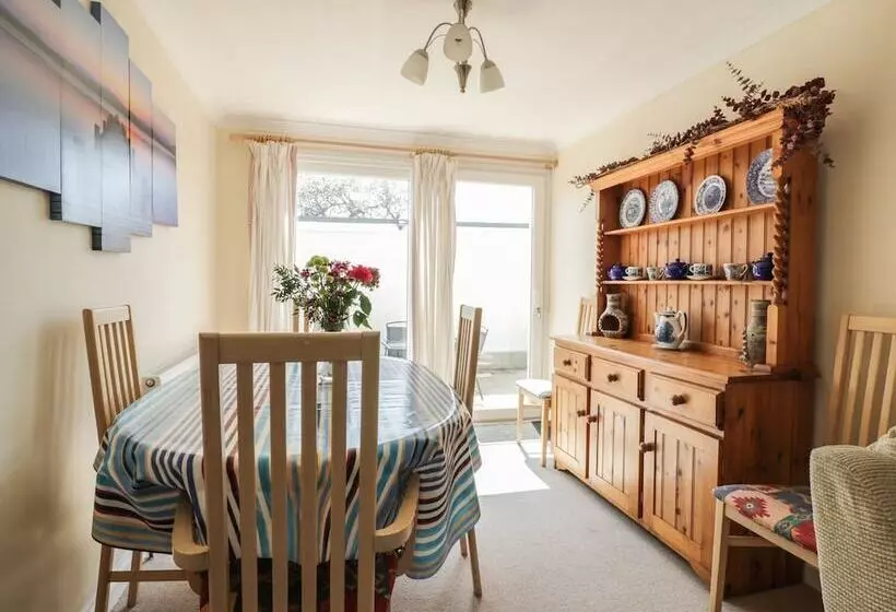 22 Trembel Road