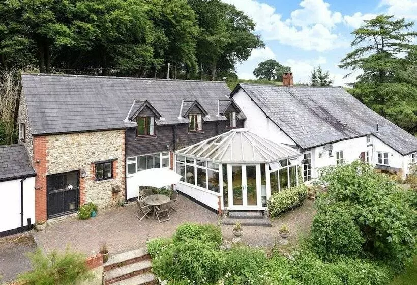 Castle Hill Farm