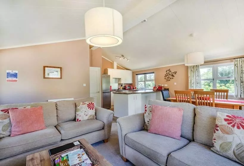 Poppy Lodge