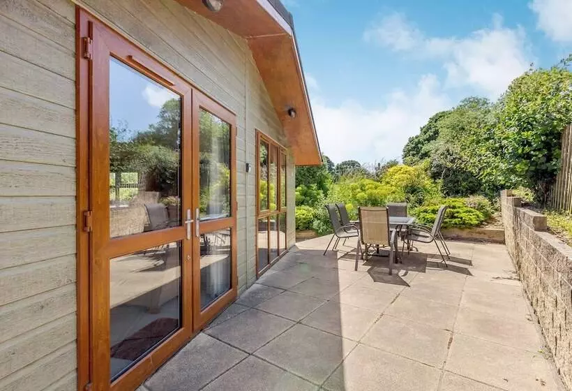 Poppy Lodge
