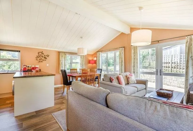 Poppy Lodge