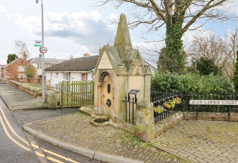 1 Blinkbonny Cottages