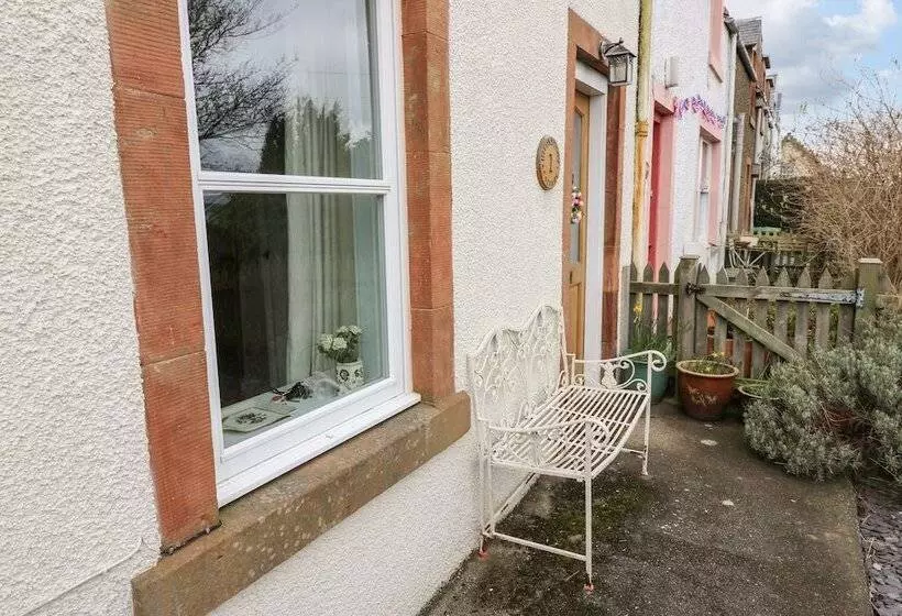 1 Blinkbonny Cottages