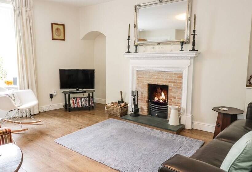 1 Blinkbonny Cottages