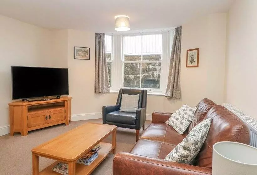 1 Southgate