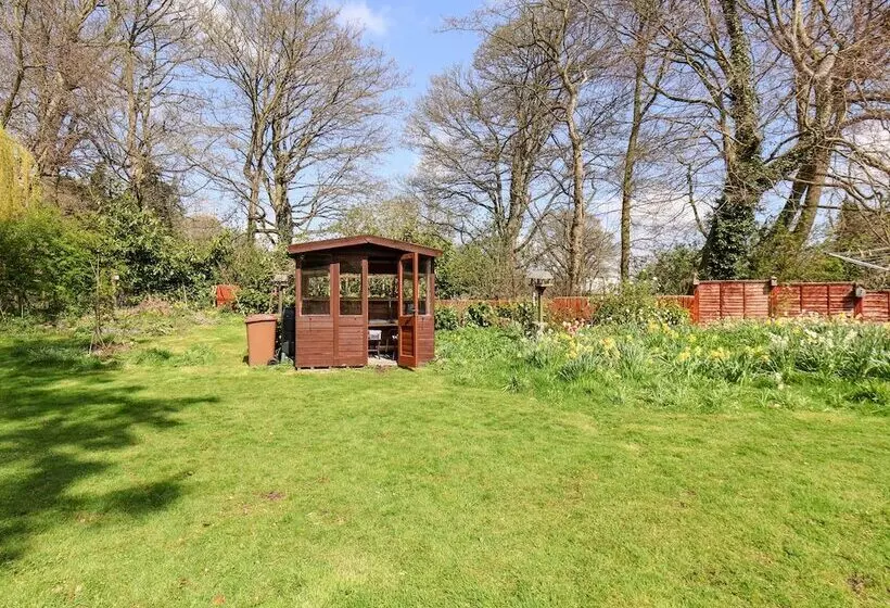 Cupid's Cottage