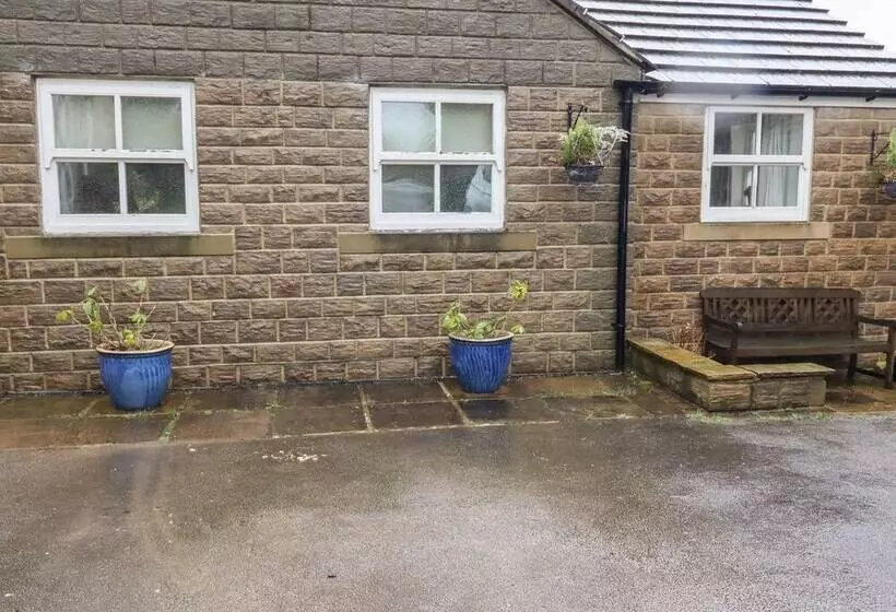 Lair Close Cottage