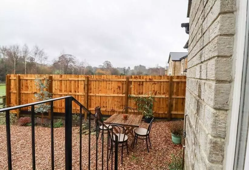 Lair Close Cottage
