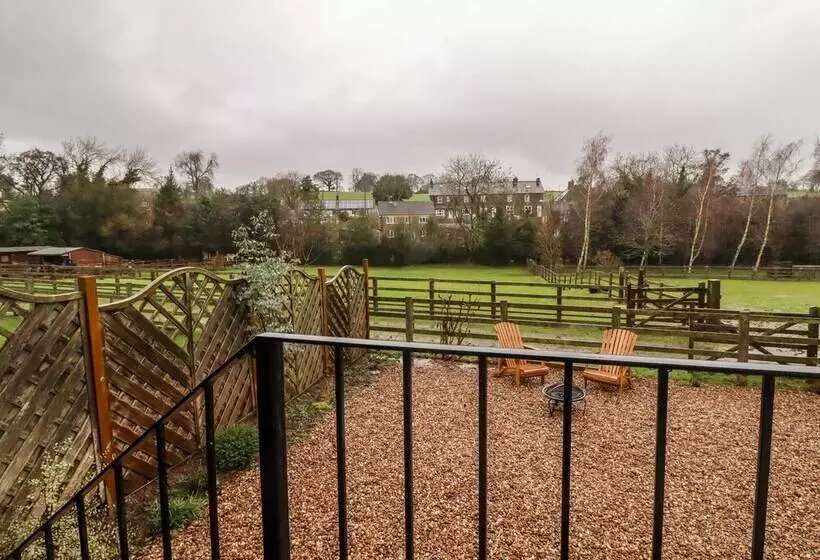 Lair Close Cottage