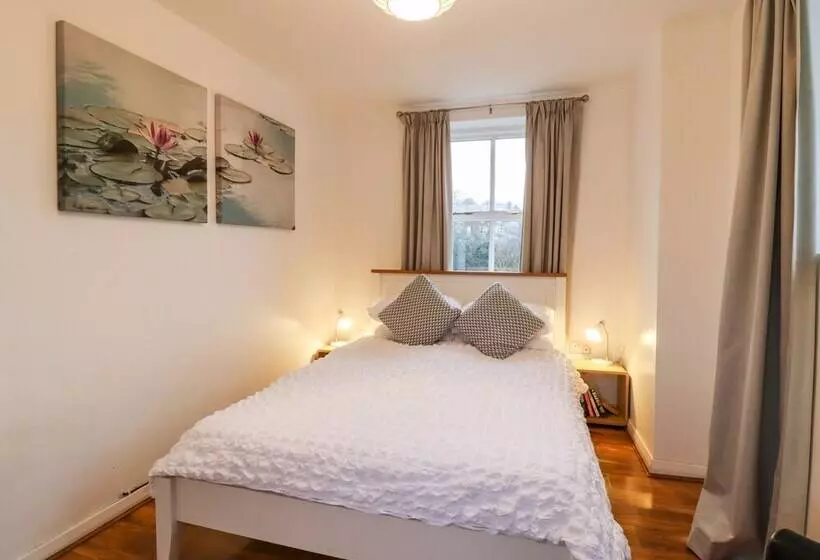 Lair Close Cottage