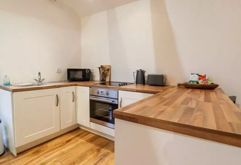 Lair Close Cottage
