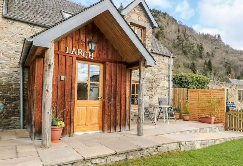 Larch Cottage