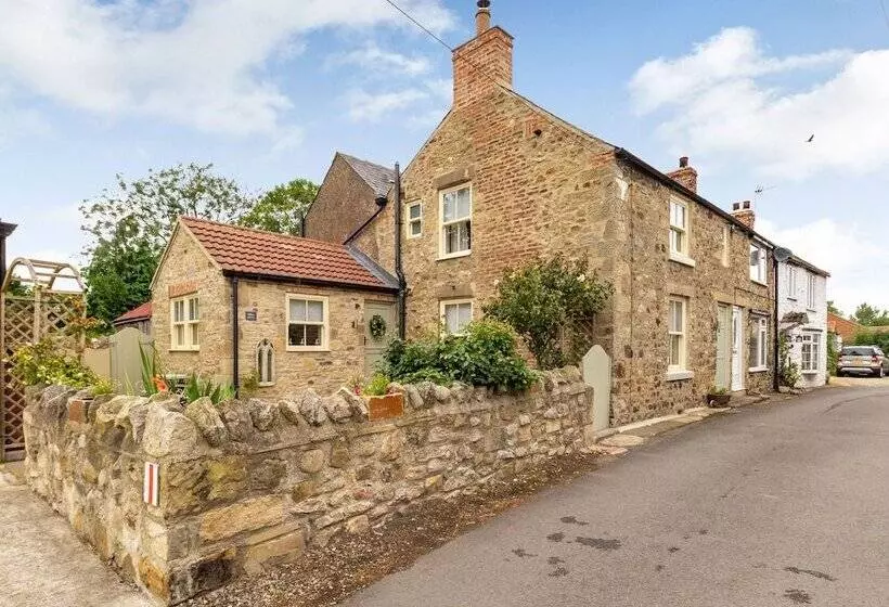 Magnolia Cottage
