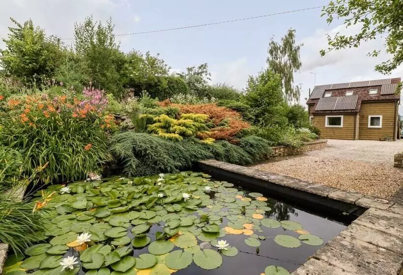 Painter's Cottage
