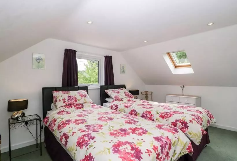 Painter's Cottage