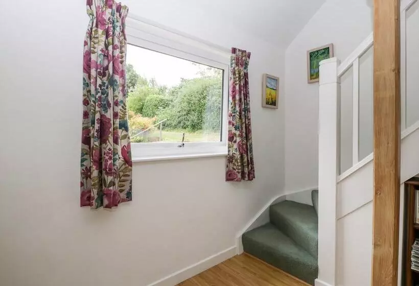 Painter's Cottage