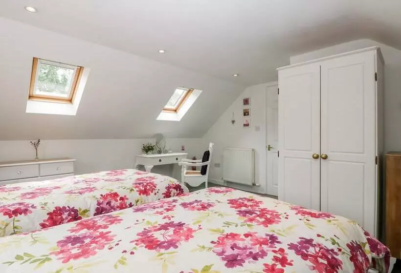 Painter's Cottage