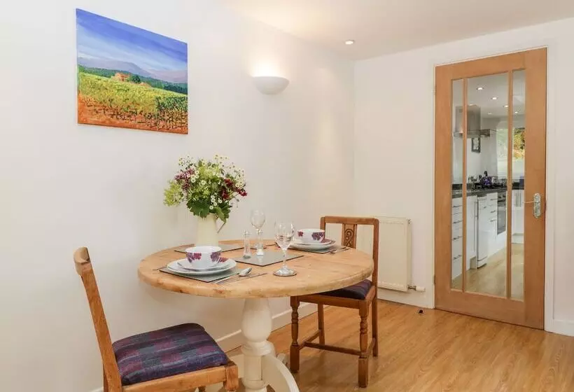 Painter's Cottage