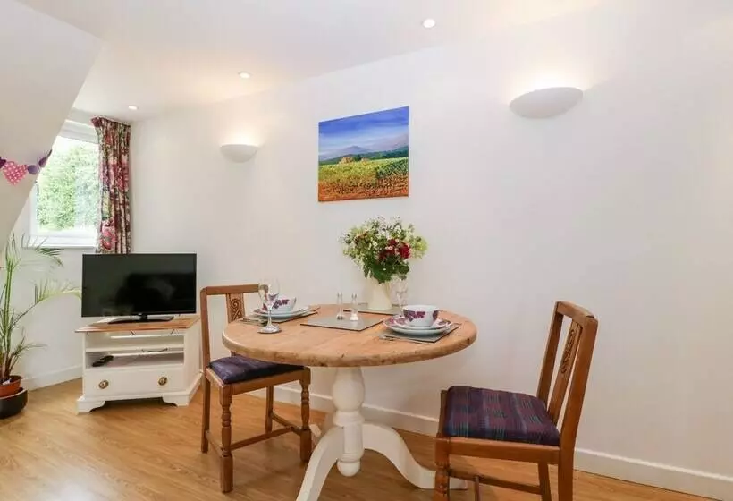 Painter's Cottage