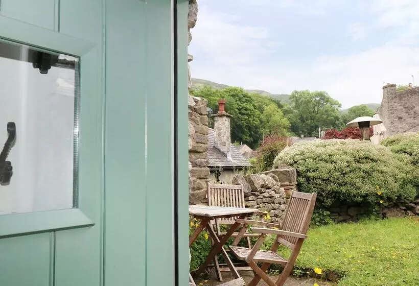 Sunny Bank View