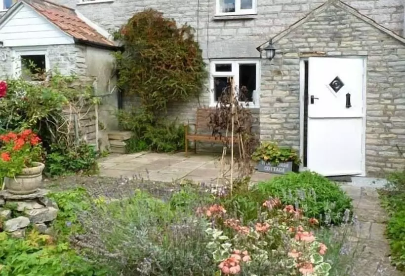 Woodforde Cottage