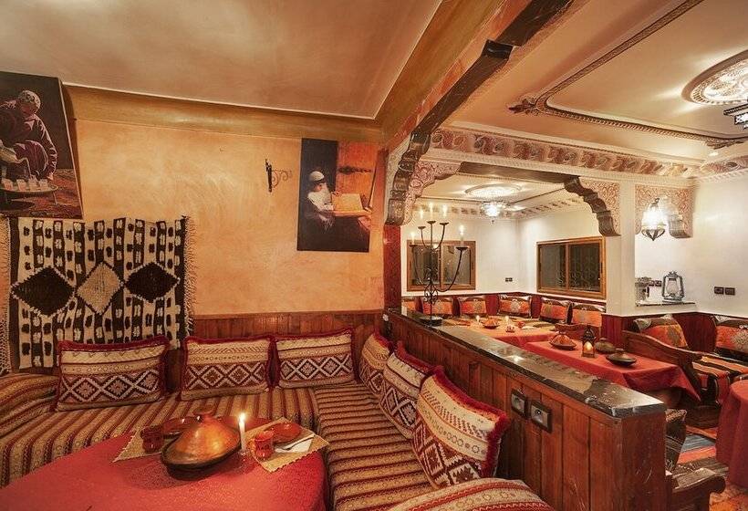 مبيت وإفطار Dar Adrar