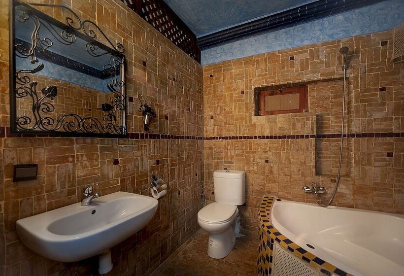 مبيت وإفطار Dar Adrar