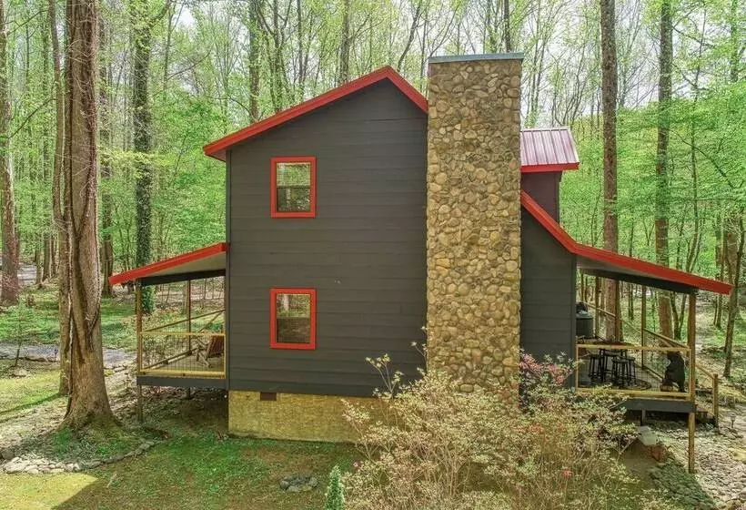 Elk Run On Cosby Creek   2 Bedrooms, 2 Baths, Sleeps 7 Cabin By Redawning