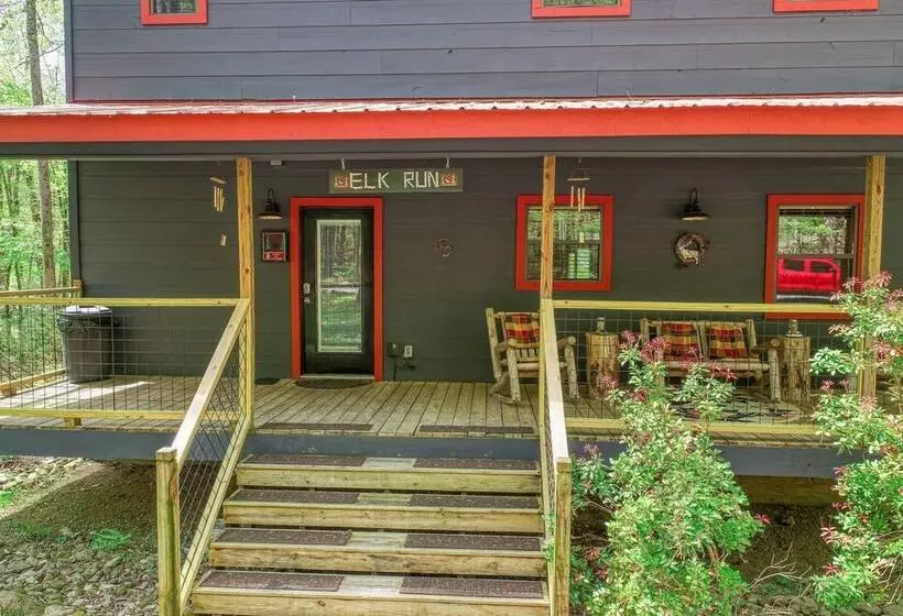 Elk Run On Cosby Creek   2 Bedrooms, 2 Baths, Sleeps 7 Cabin By Redawning