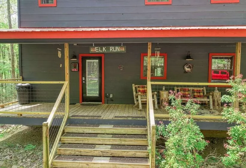 Elk Run On Cosby Creek   2 Bedrooms, 2 Baths, Sleeps 7 Cabin By Redawning