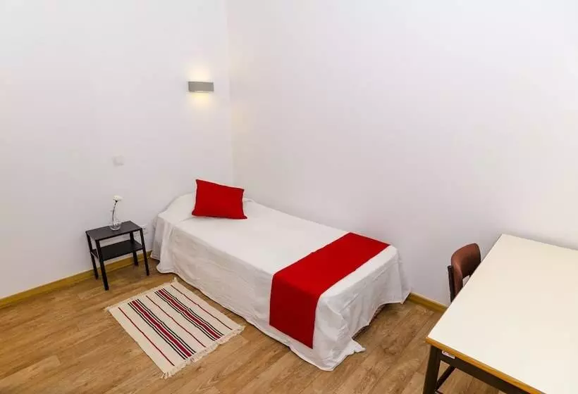 Faro Albacor Residence   Hostel