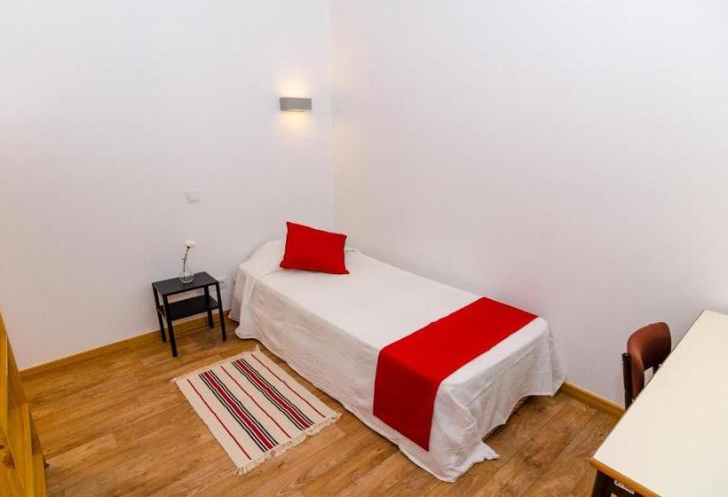 Faro Albacor Residence   Hostel