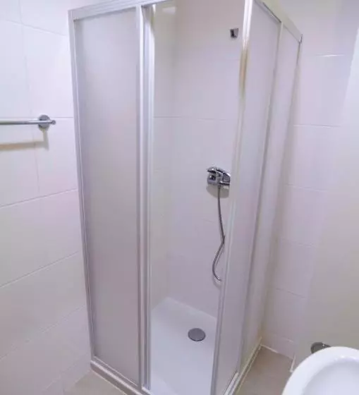 Faro Albacor Residence   Hostel