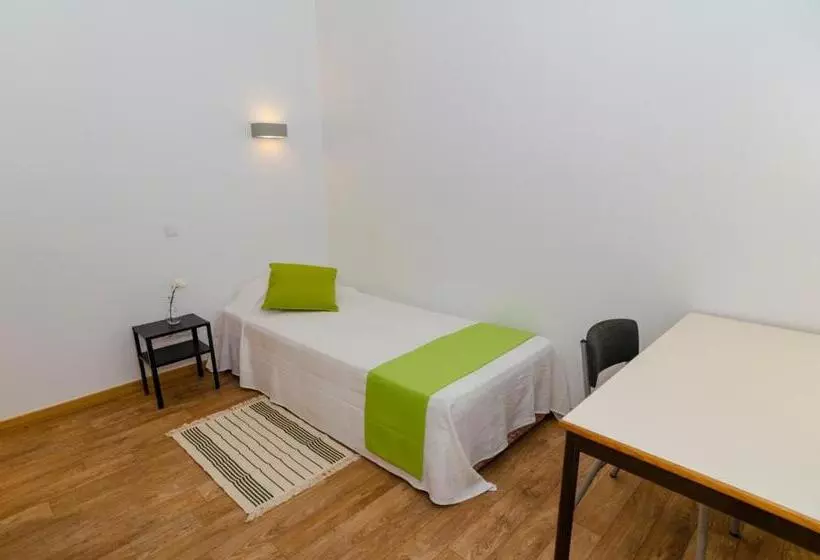 Faro Albacor Residence   Hostel