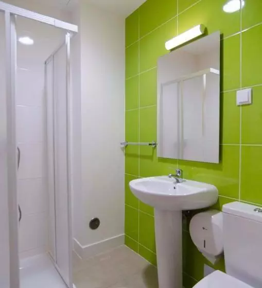 Faro Albacor Residence   Hostel