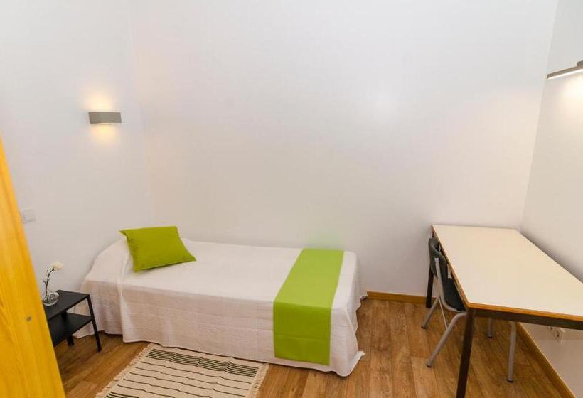 Faro Albacor Residence   Hostel