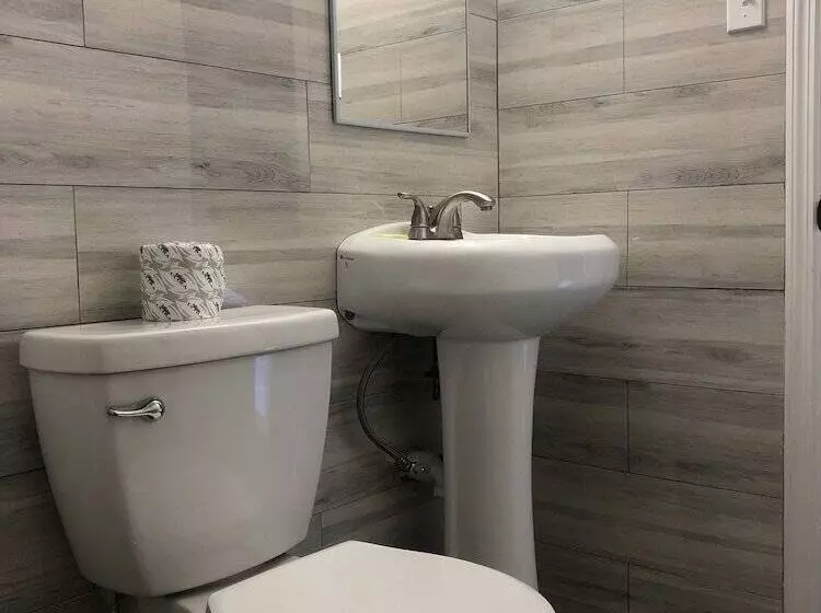 Hotelli Bay Breeze Inn Bradenton Downtown