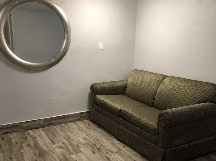 Hotelli Bay Breeze Inn Bradenton Downtown