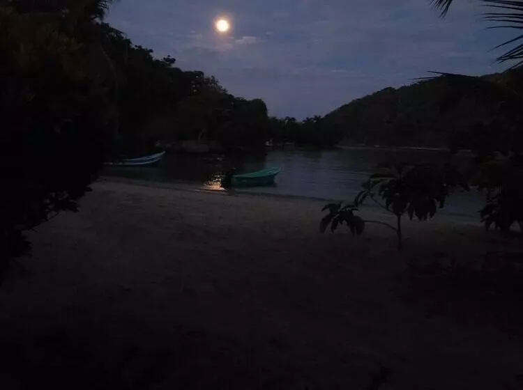 ホテル Cabanas Deep Blue