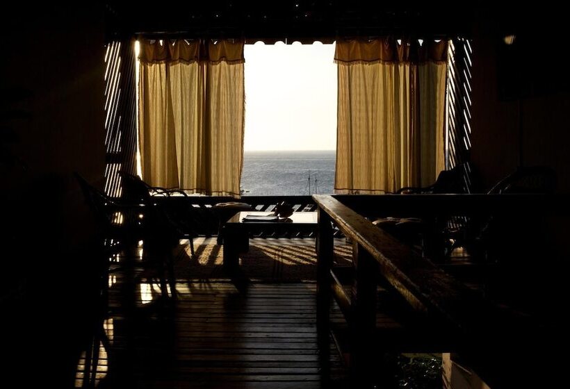 هتل Pousada Três Coqueiros