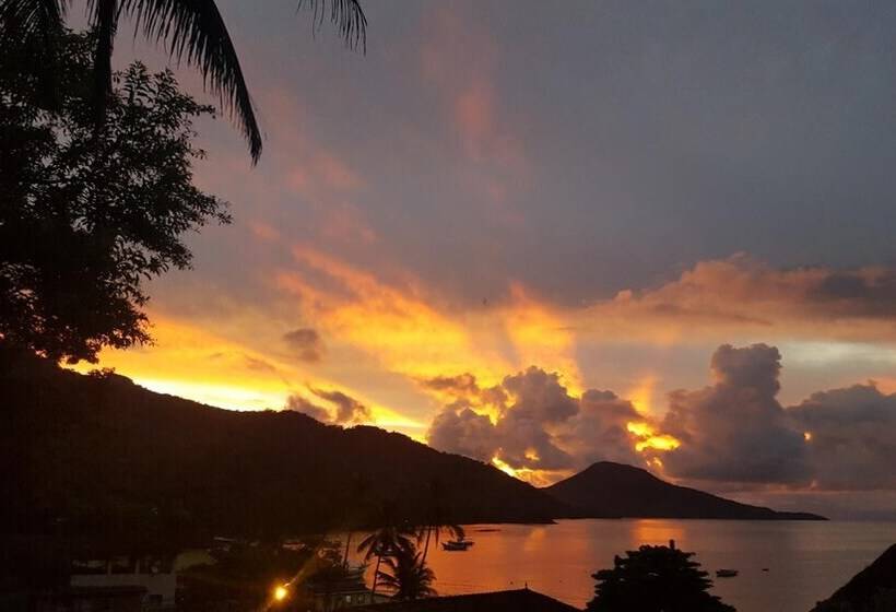 هتل Pousada Três Coqueiros